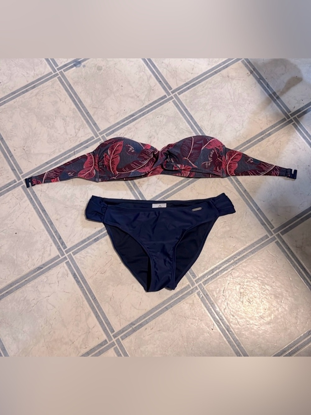 Ripzone strapless swimsuit - twist-front bandeau bikini top & matching bottoms.